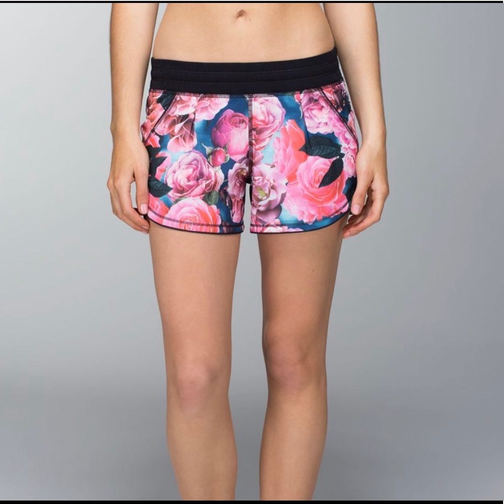 Lululemon Free Reign Short *4-way Stretch